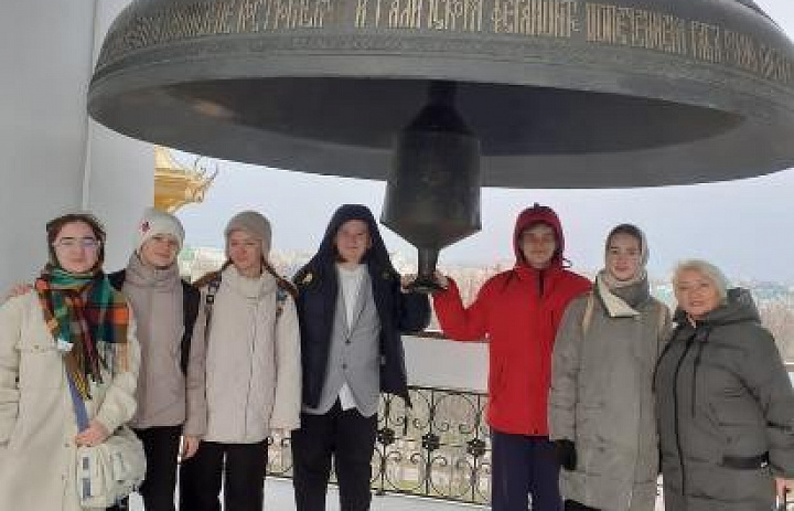 Посещение Костромского кремля учениками 9 а класса